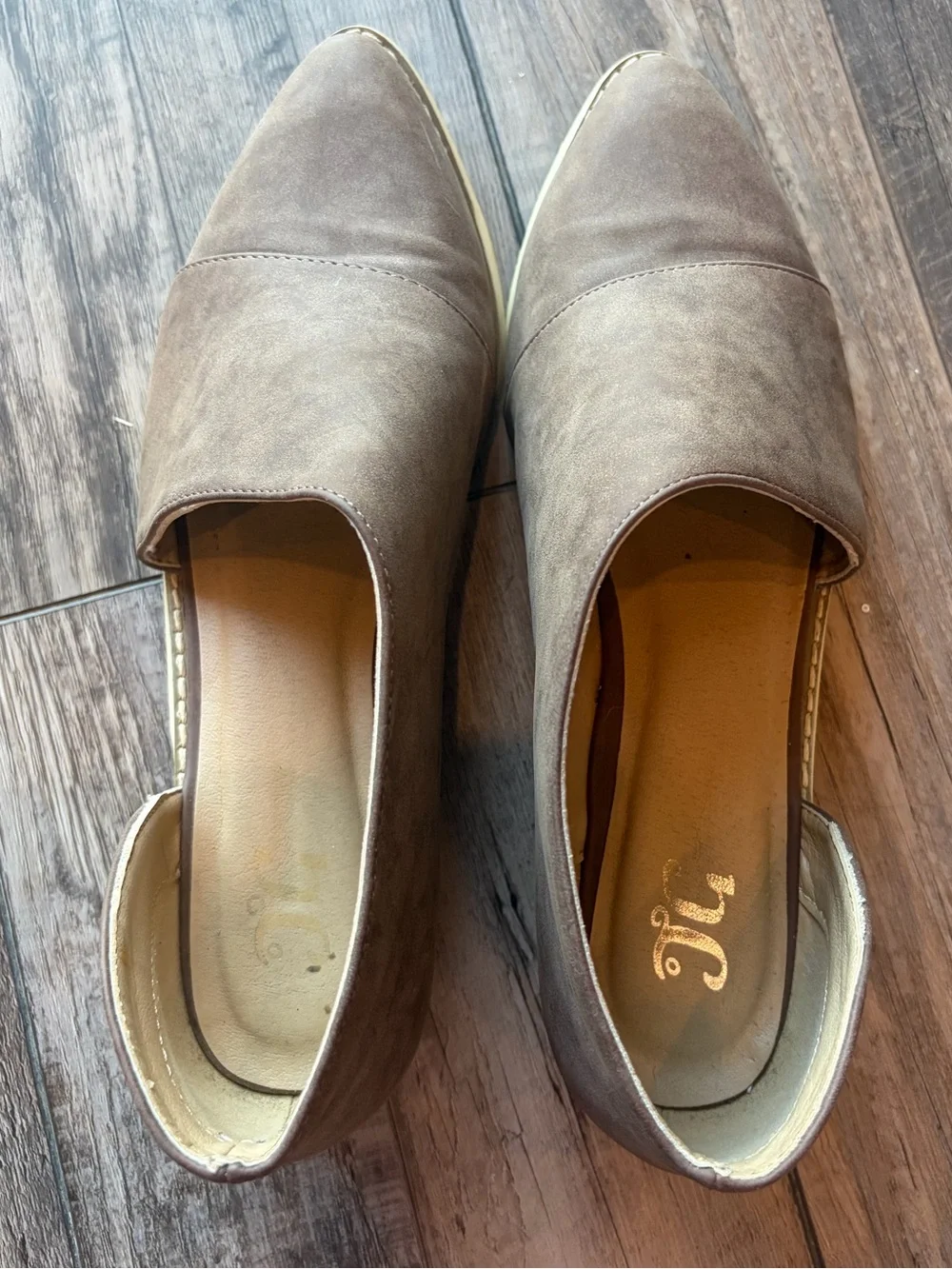 Women’s JG Slip-On Pointed Toe Shoes